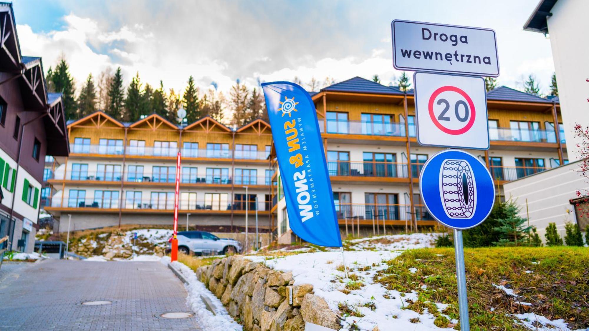 Apartamenty Sun & Snow Karpatia Karpacz Kültér fotó